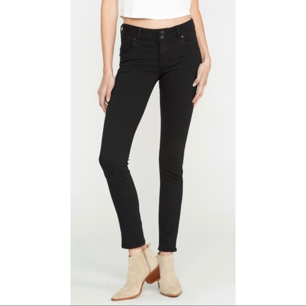 HUDSON Collin Flap Pocket Midrise Skinny Jean